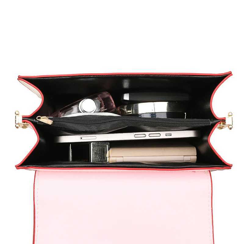 Ladys heart-shaped flip-top crossbody bag with shoulder strapT251110