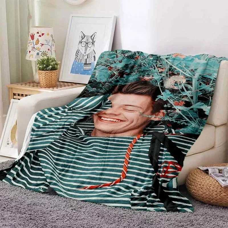 Harrystyles Flannel Soft Blanket Warm Retro Blankets for Beds Bedroom Living Room Sofa Blanket Travel Picnic Blanket C251111