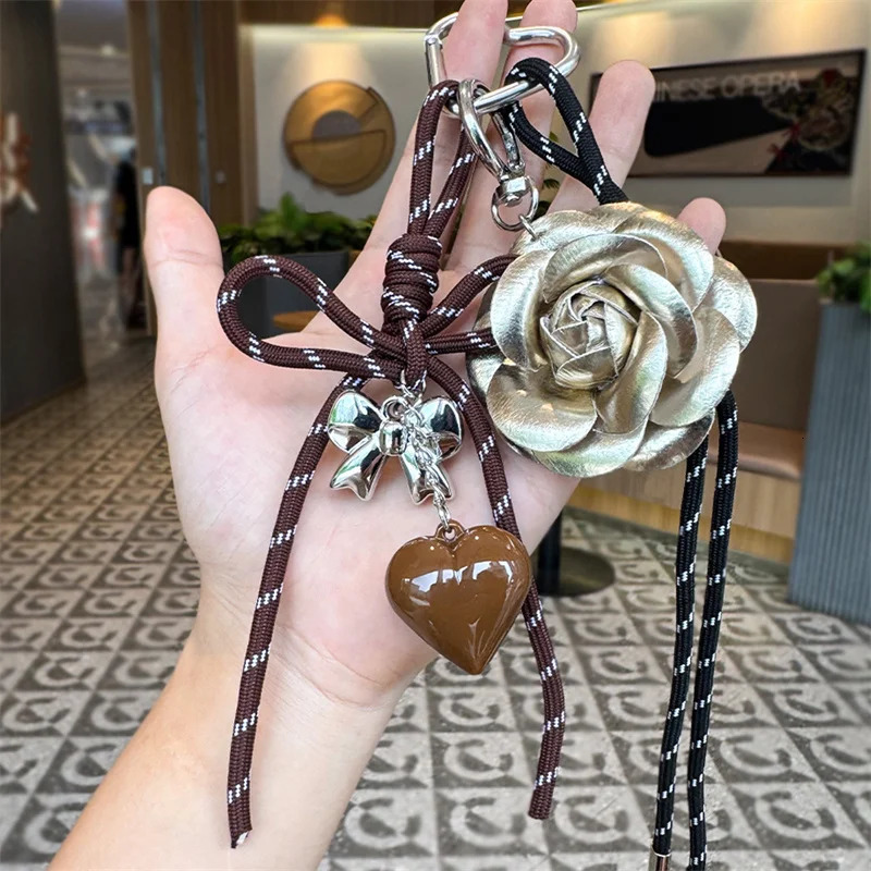 Handmade Camellia Flowers Personalized Heart Keychain Creative Simple Diy Rope Pendant Tassels Trendy Accessory Gifts 251110