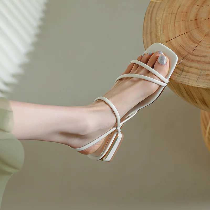 New Summer Sexy OpenToe Womens Sandals Barefoot Strap Rubber Sole Low Heel Womens SandalsXJ250410
