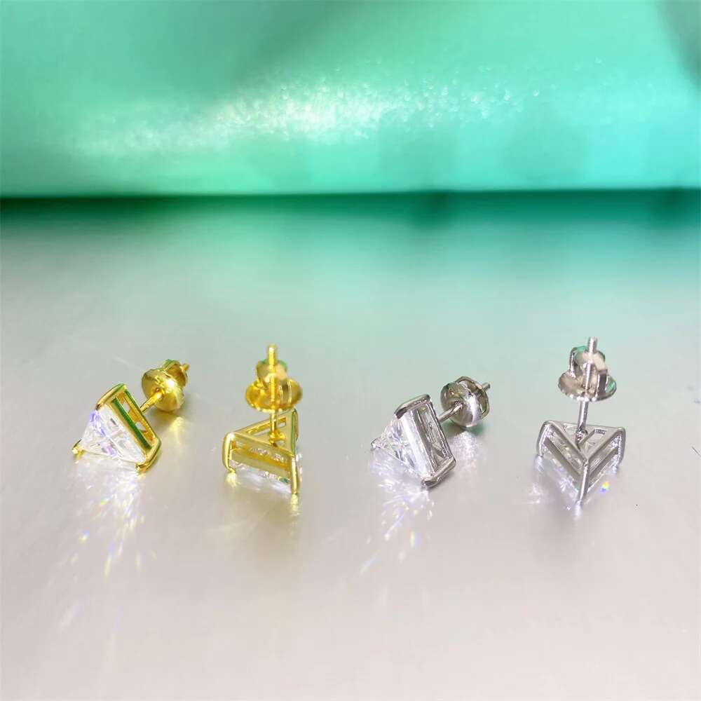0.5-2ct Triangle Cut Moissanite Womens Stud Earrings 925 Sterling Silver Plated White Gold Top Quality Earrings for Women Men