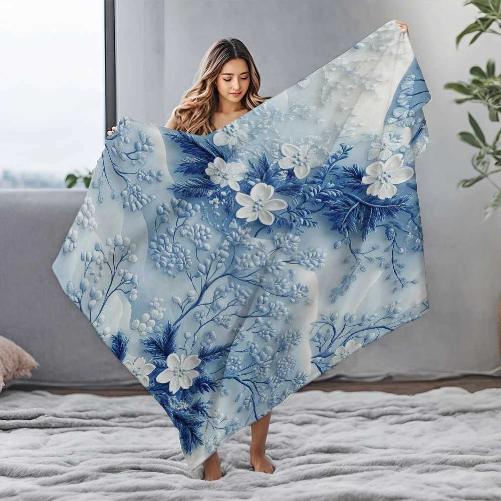 Floral Blue Paisley Pattern Fleece Blanket Soft Throw Blanket for Sofa Bed Living Room Decoration Gift C251111