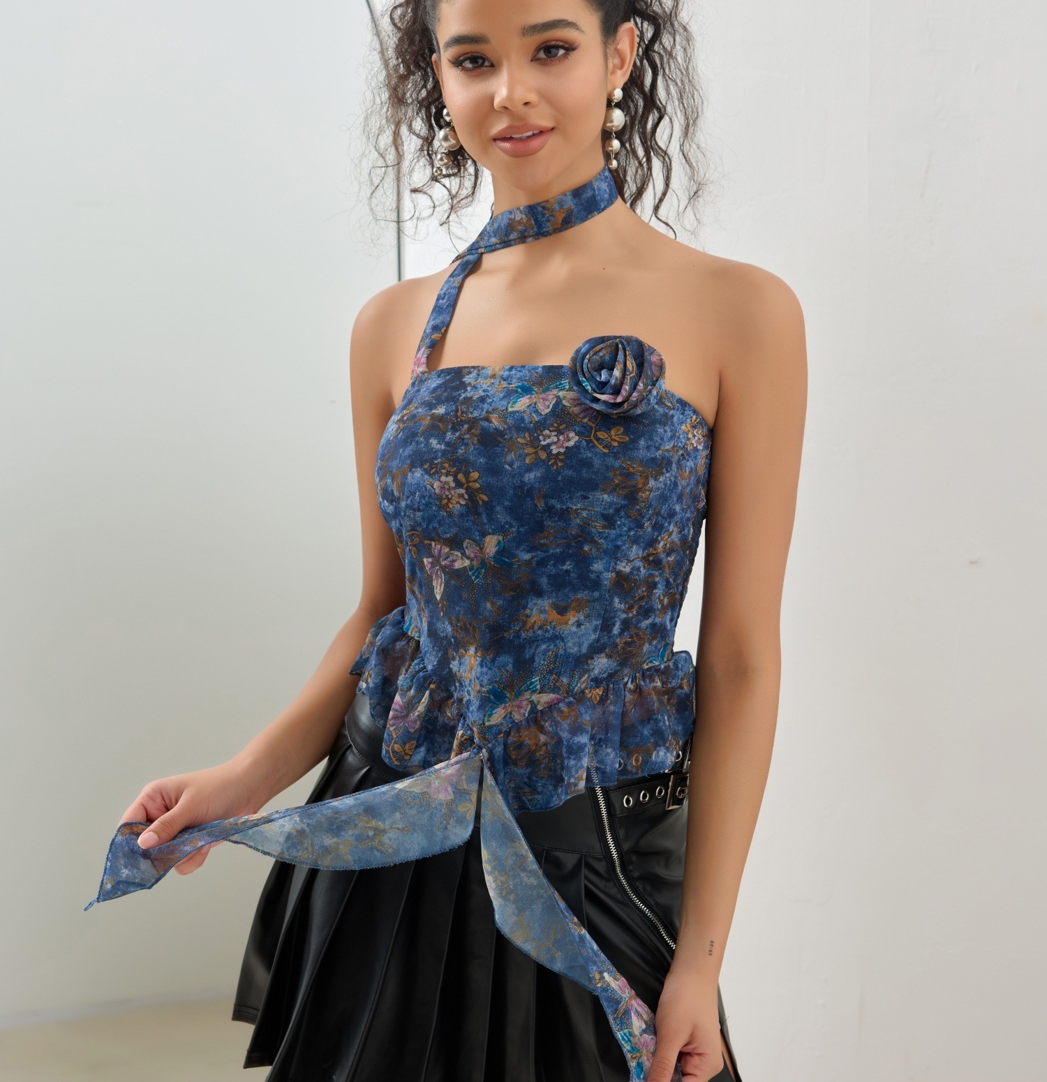 Ins style summer new fashionable and sexy three-dimensional flower strapless ruffle edge pure desire short ribbon vest