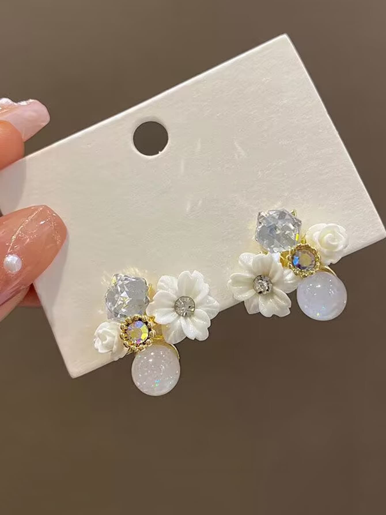 Chic Women's Geometrical Zinc Alloy Earring Set with Sparkling Crystal Flowers