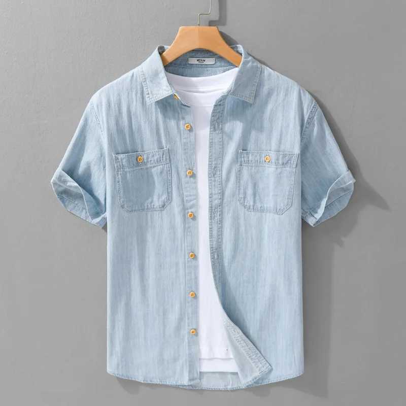 Light and Thin Summer Short-sleeved Denim Shirt for Men Casual and Breathable Sweat-wicking Suitable for Daily Commuting K251110