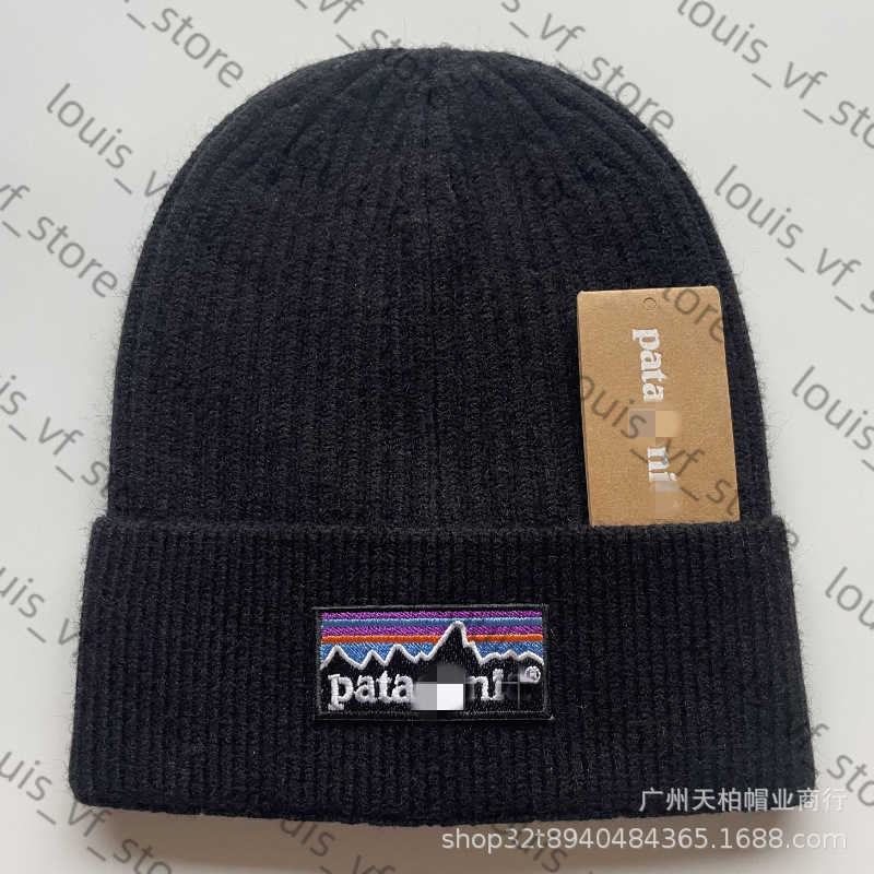 2023 Autumn and Winter Hat Knitted Mens Trendy Woolen Protection Warm Cold Women H250411