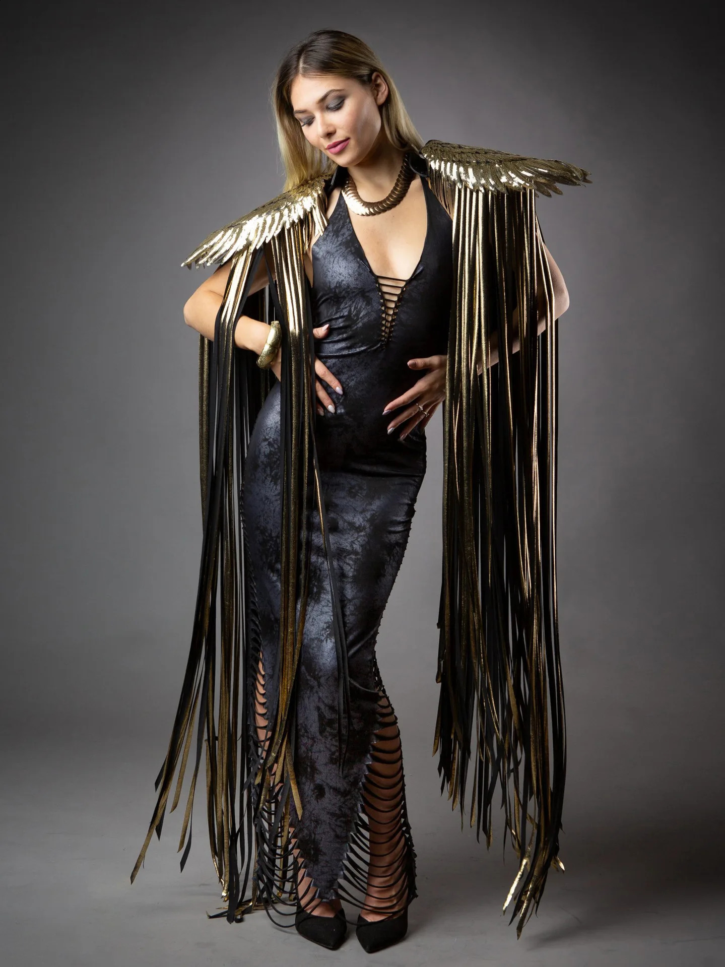 Sparkly Wing edge fringe patch work shawl womens retro roleplaying Bohemian cardigan wool sweater cape streetwear 2024 250408
