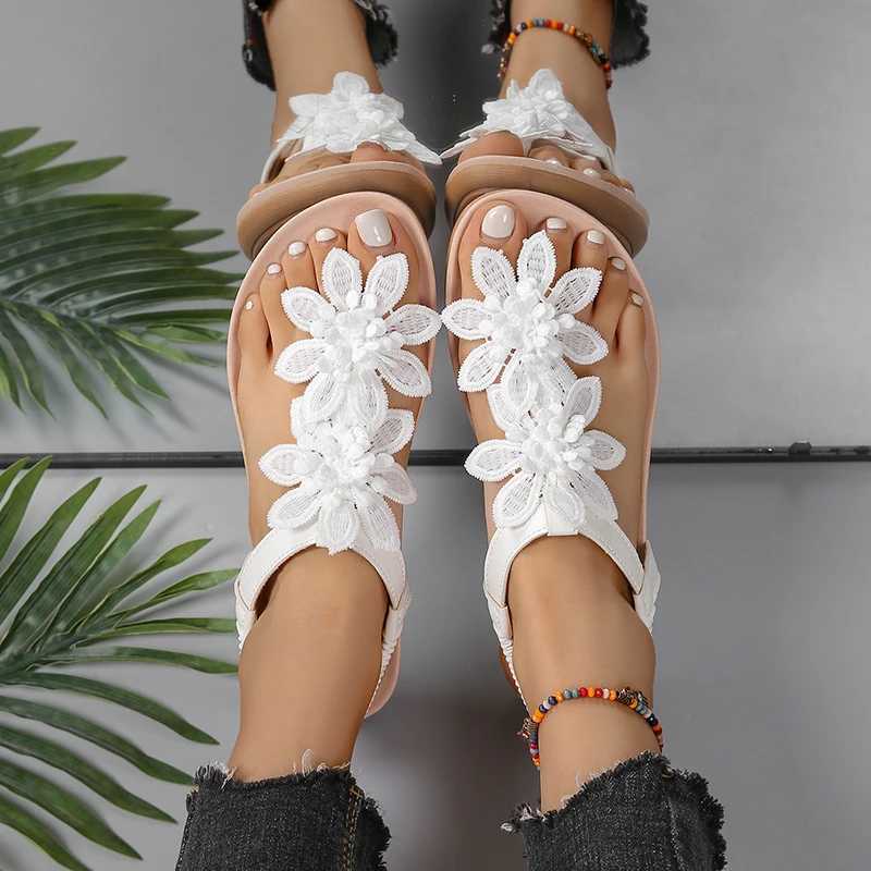 Fi White Flower Sandals Womens Pinch Toe Sandals Flat Shoes Womens Summer Casual Shoes Bohemian Flower Skating Beach Womens ShoesXJ250410