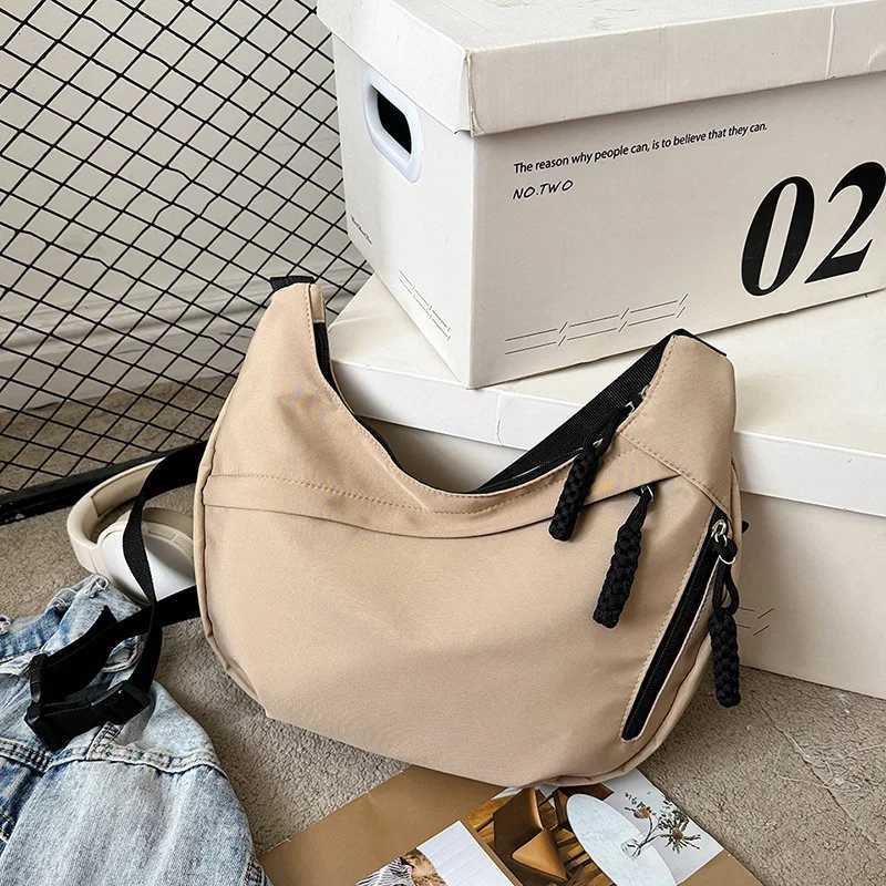 New Crossbody Bag Large Capacity Casual Shoulder Bag Versatile Nylon Dumpling Bag for Women Autumn Winter FashionT251110