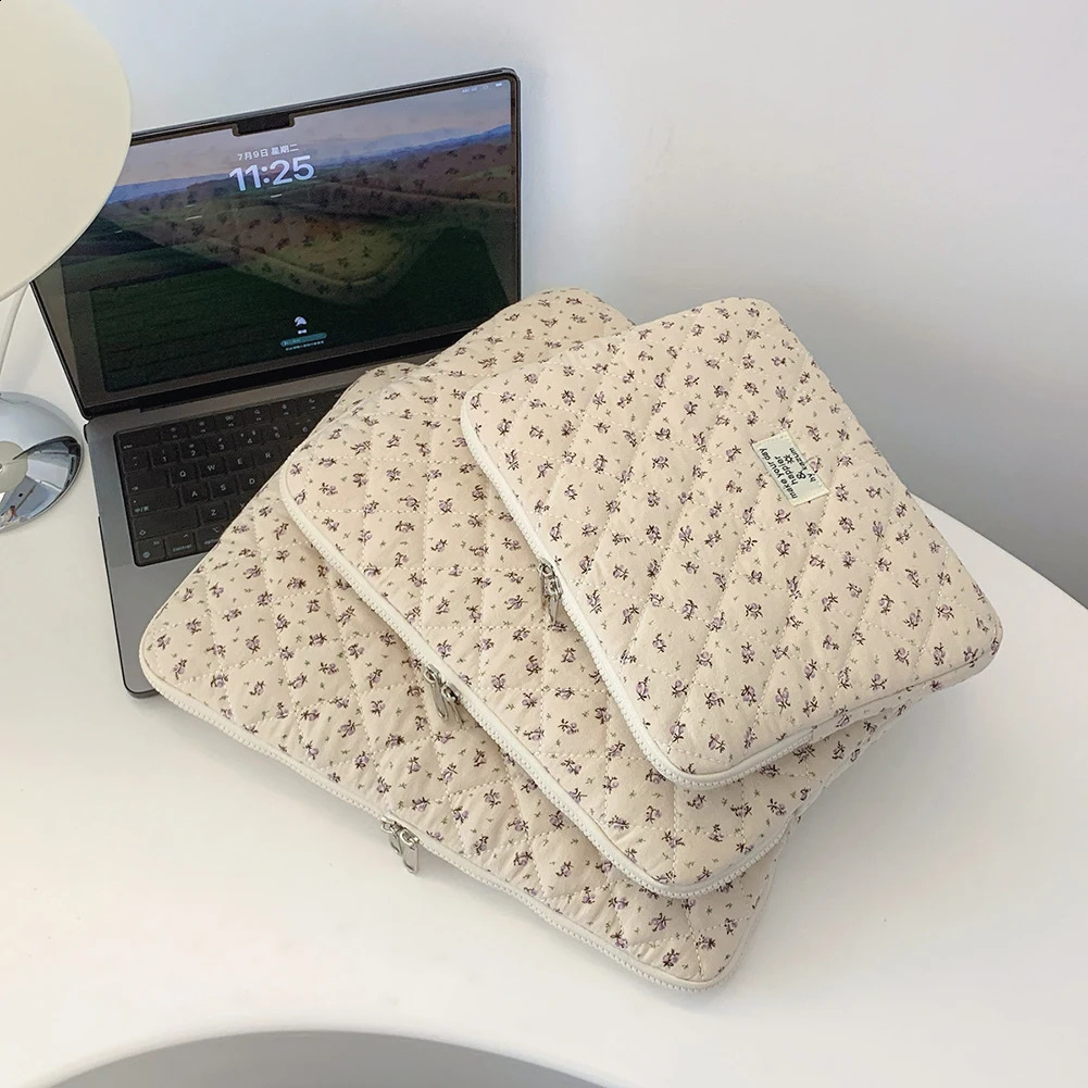 Flower Printed Laptop Sleeve Quilted Laptop Carrying Case Cute Computer Sleeve for 11-15 Inch Laptop Tablet 250407