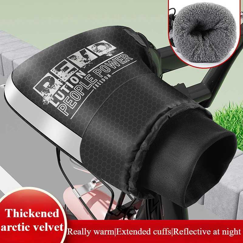 Motorcycle Handlebar Cover 1 Pair Winter Thermal Gloves Waterproof Handmuffs Windproof Warm Handle Thickened Reflective Strips S25118{category}