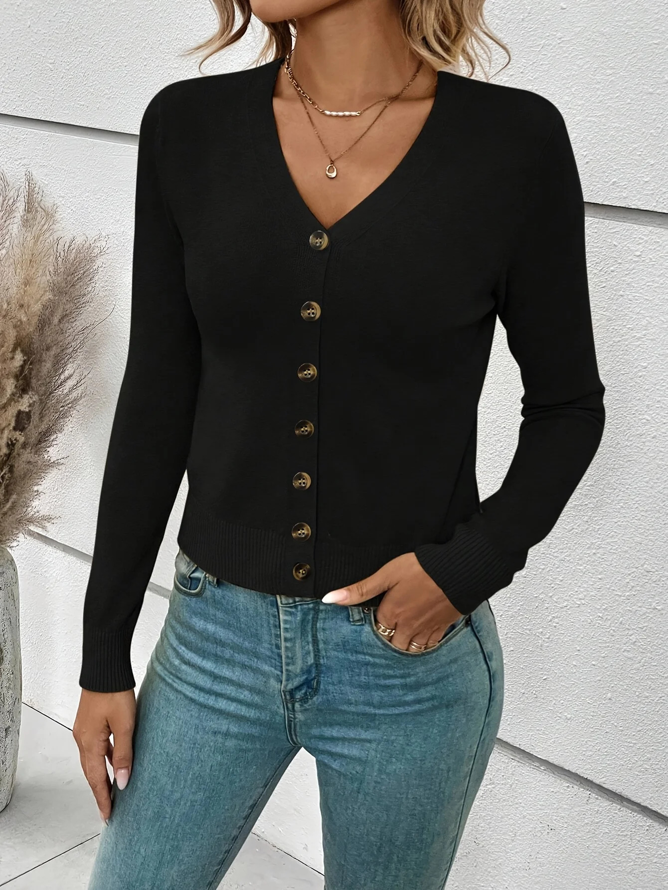 Autumn and Winter Fashion Woman Sweater Buttondown Knit Cardigan Jacket Top Womens Clothing 251107