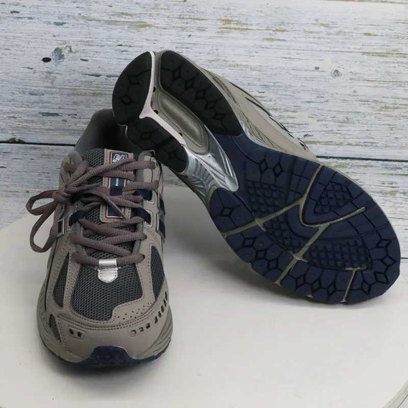 Korean version of leather retro anti-slip sports small 1906 white shoes new Baigan fashion casual non-slip couple shoesC250411