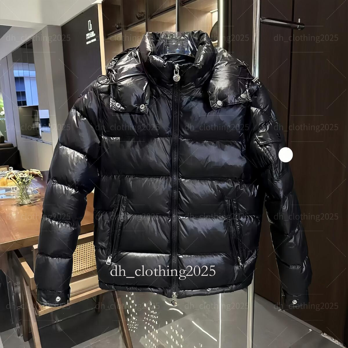 Monclerpufferjacket Vest Designer Gilet White Duck Down Puffer Luxury Down Moncleur Woman Womens Feather Filled Material Vest Graphite Couple Moncleae 95f