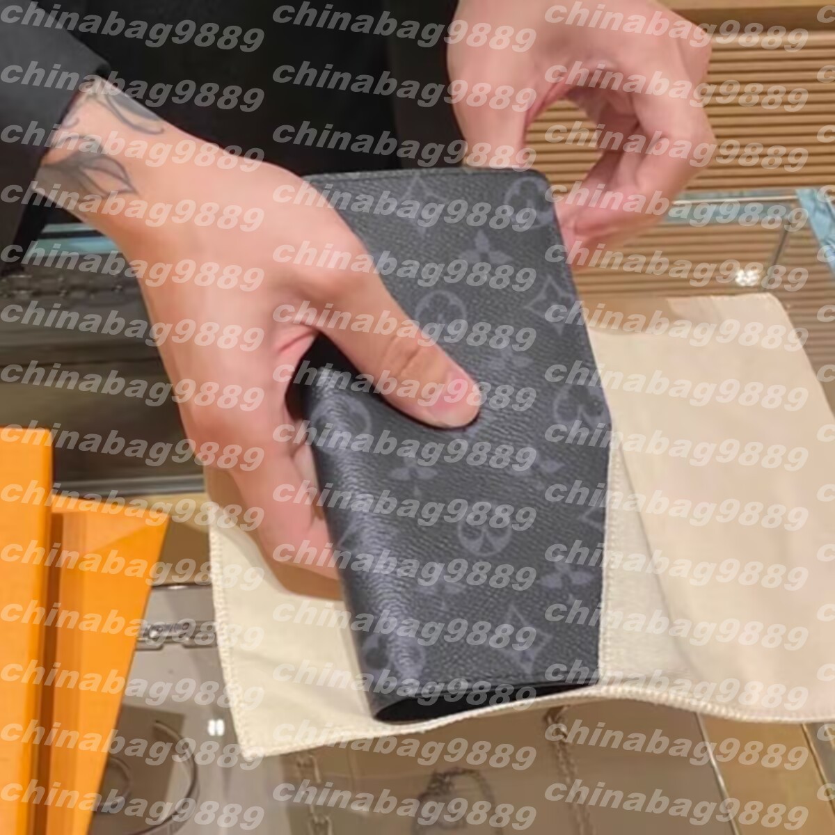 Luxurys Genuine leather Women Men Animal Designer Long Wallet Leather Black wallets Luxury Purse Card Holders With box