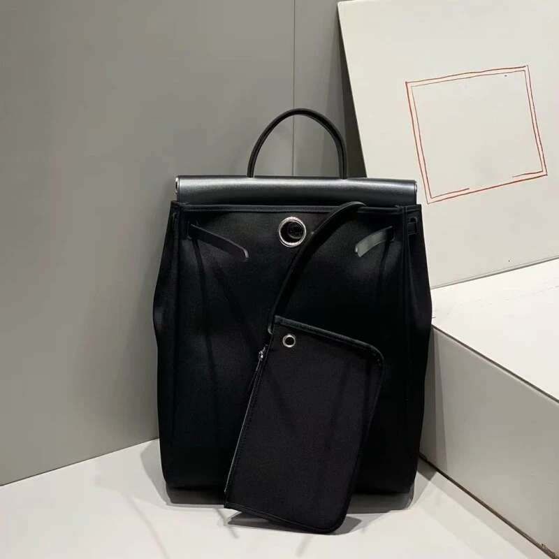 Backpack 2025 new fashion handbag waterproof canvas leisure large capacity shoulder bag high-grade leather backpack
