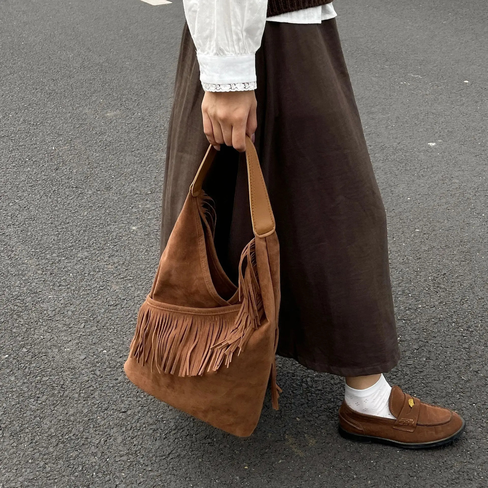 Womens Suede Tassel Bucket Bag Autumn Winter Retro Bohemian Shoulder Bags American Fashion Female Handbags 251110