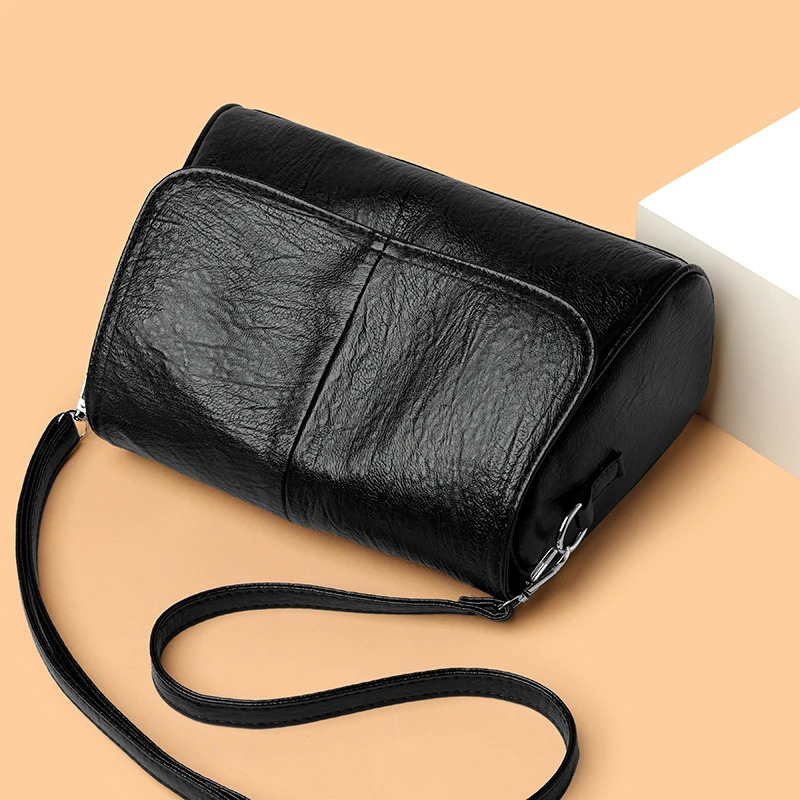 Retro Oil Wax Leather Crossbody Bag with a Textured and Vintage Feel Simple Elegant Flap n Adjustable Shoulder Strap Suitable for Daily Commuting Sho 