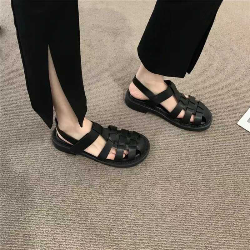 Hollow womens sandals womens summer new casual flat Roman solid color shoes lightweight casual round head sliderXJ250410