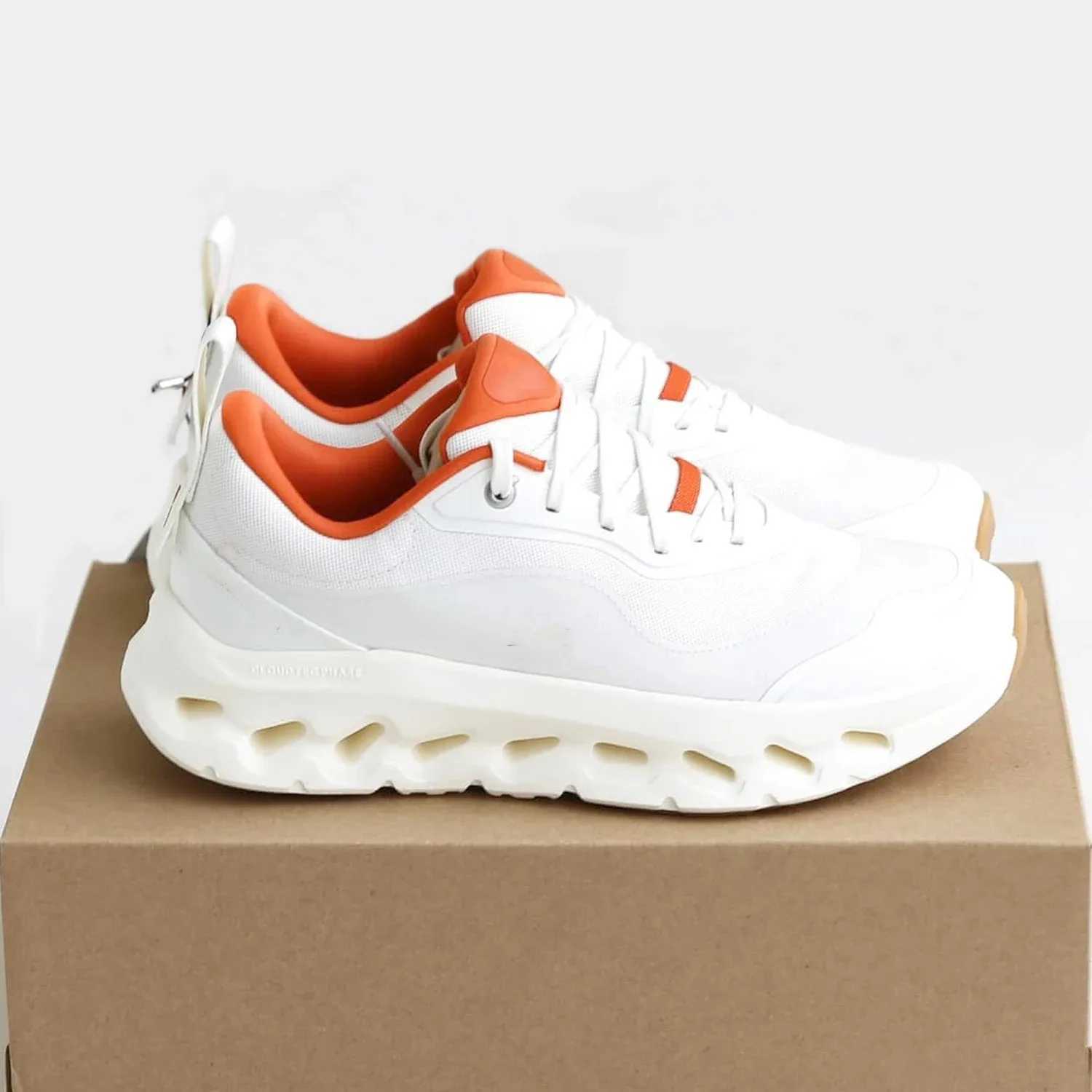 Original Co-Branded Cloudtilt 2 Women Sneakers Men Road Running Shoes Thick-Soled Cushioning Soft-Soled Casual Jogging ShoesC250411