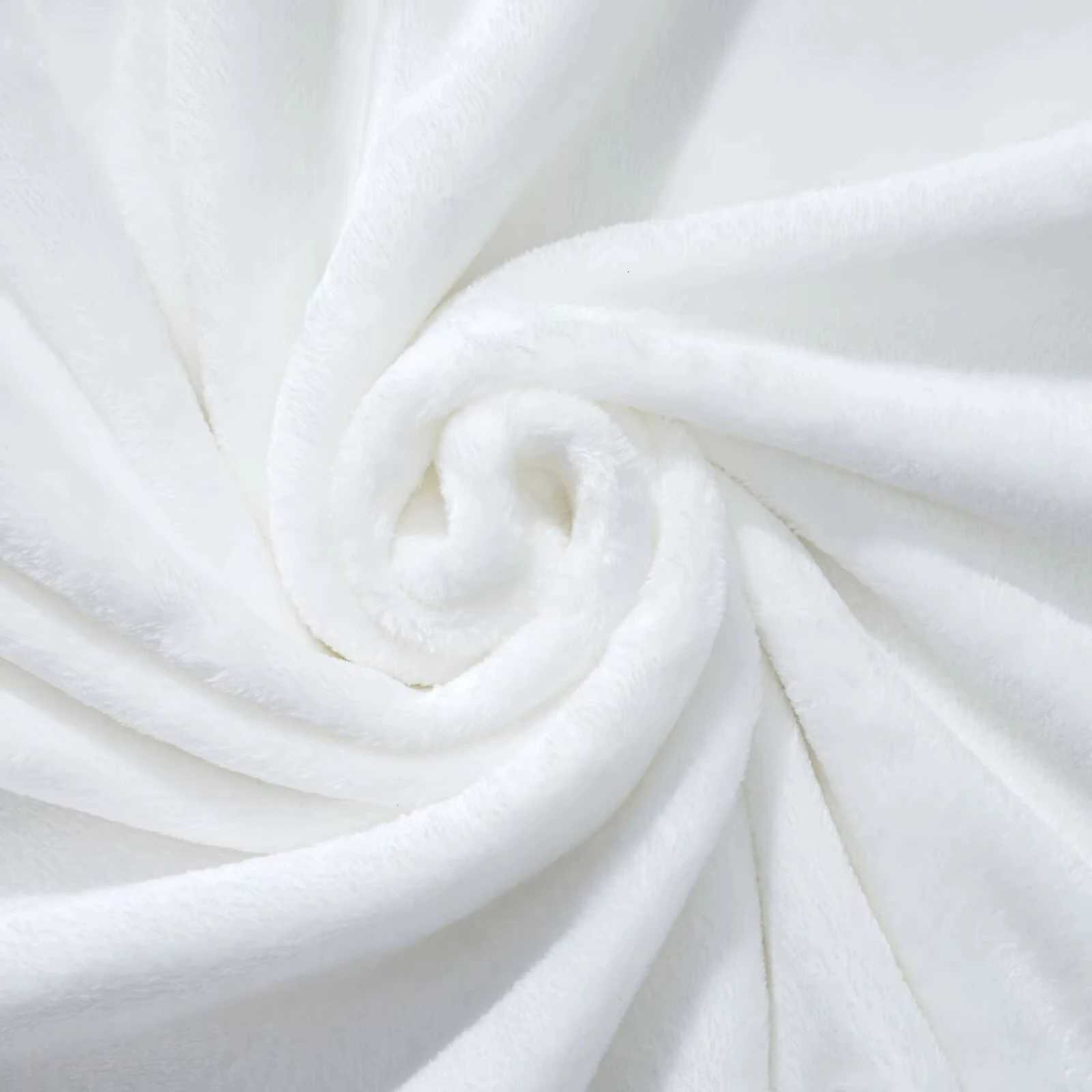 White Daisy Pattern Throw Blanket Perfect for Couch Bed Car Home Camping Lovely Flowers Fruit Fans Gift All Season Use C251111