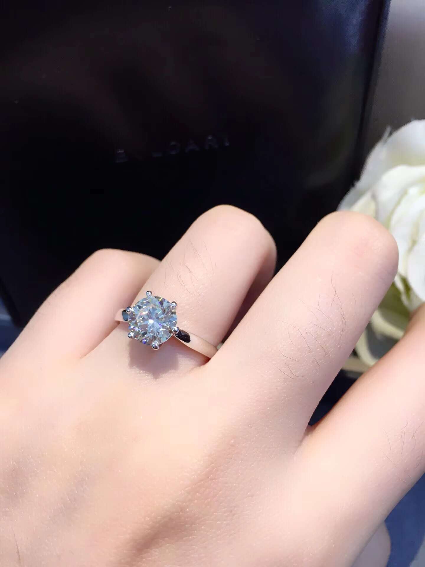 Fine Bling Jewelry 3ct Round Cut VVS Moissanite Ring Large Diamond Sterling Silver 925 Women Ring for Engagement