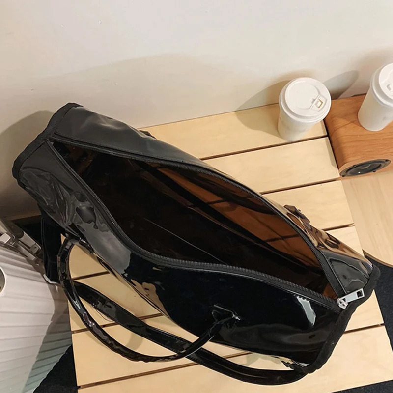 PVC Clear Travel Duffel Bag Waterproof Gym Yoga Tote Bag Outdoor Camping Hiking Beach Swimming Handbag Large Wash Satchel 251110