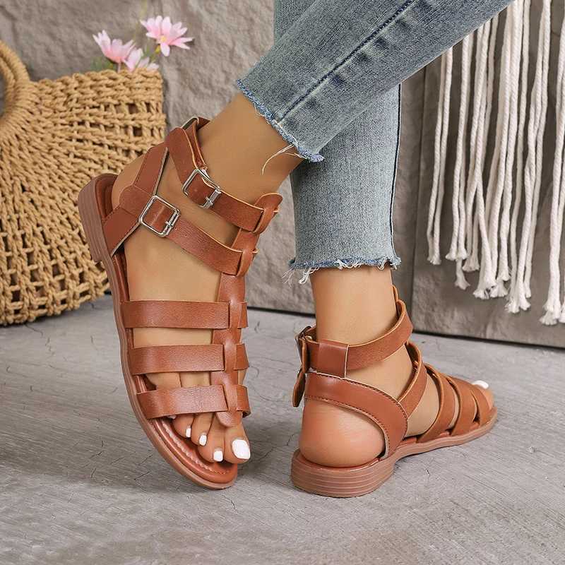 Luxury Womens Sandals Summer Elegant Womens Sandals Low High Heels Casual Gladiator White Fishtoe Designer SandalsXJ250410