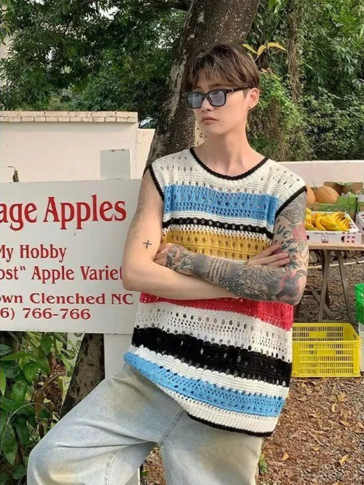 Knitted Sweaters for Men Waistcoat Mesh Striped Sleeveless Man Clothes Vest Green Maletry Warm Overfit Spring Autumn In Fun 251104