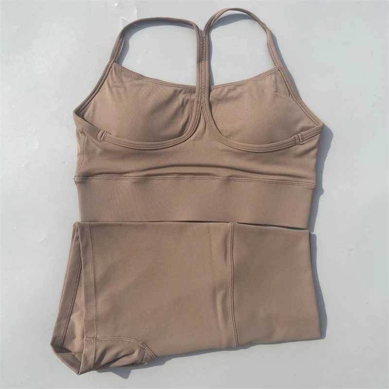 Solid color gym bike yoga set short leg+cross Y sports bra sportswear womens gym set comprehensive training joggingW250411