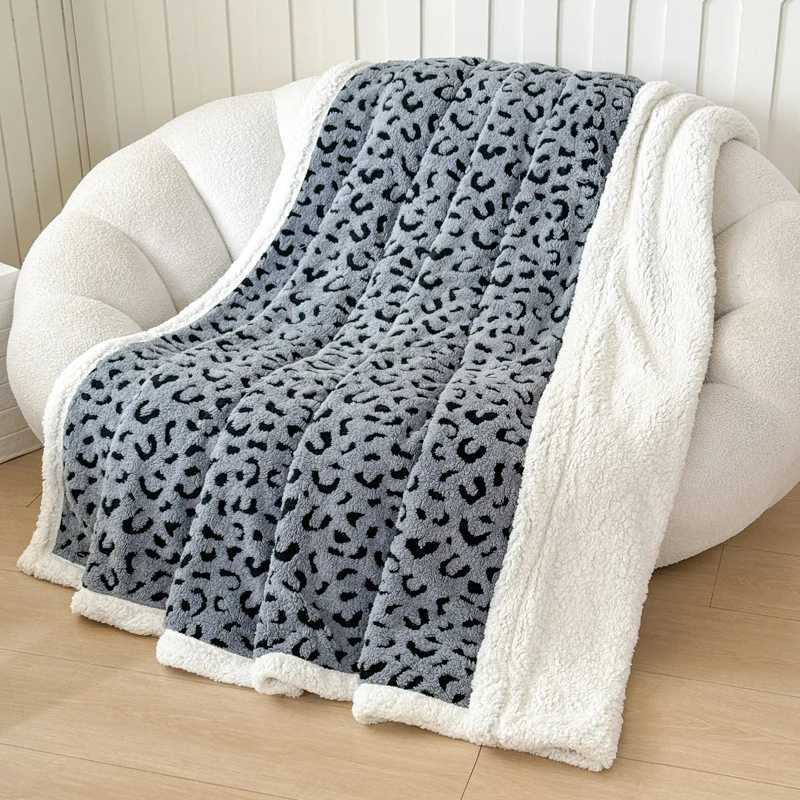Autumn Winter Warm Cozy Leopard Print Blanket Soft Comfortable Artificial Lambswool Sofa Blanket Antistatic Jacquard Nap Blanket C251111