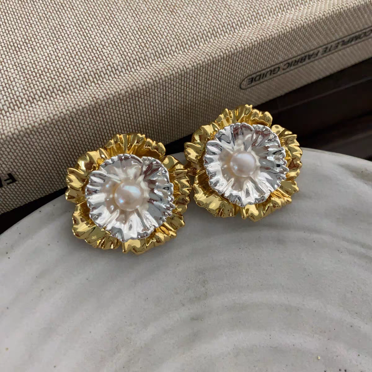 Ladies' earrings with gold and silver dual color electroplated exaggerated earrings