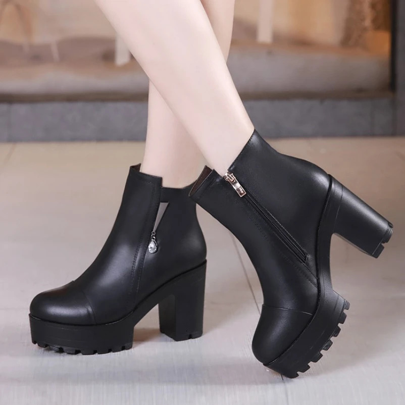 Small Size 32-43 Block High Heels Boots Women Fur Shoes Winter Soft Leather Thick Platform Ankle Boots Black Mother Office 251110