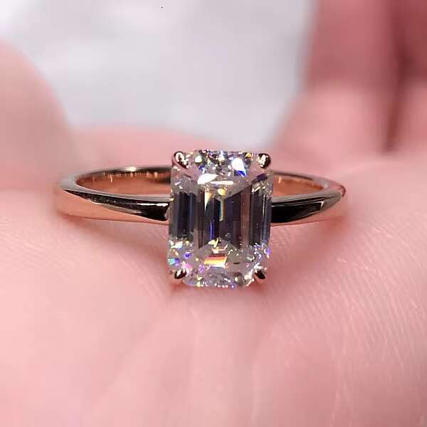 Romantic Wedding Engagement 18K Gold With 2ct D Color Emerald Cut Moissanite Ring Fashion Jewelry for Women Anniversary Ring