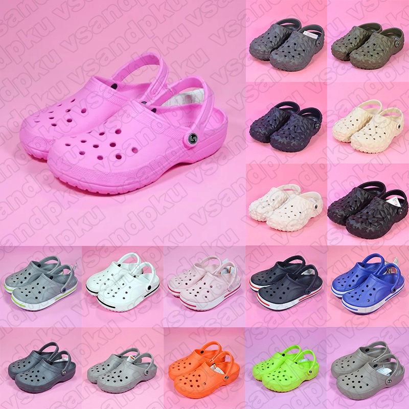 Free shipping designer Sandals fashion for men women flat platform flip flop black white women men clog trainers outdoor Close Toe Rubbers Buckle shoes hot