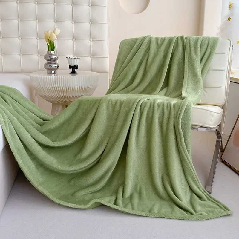 Solid color Shu cotton lint polyester bed and breakfast sofa blanket summer air conditioning blanket gift blanket C251111