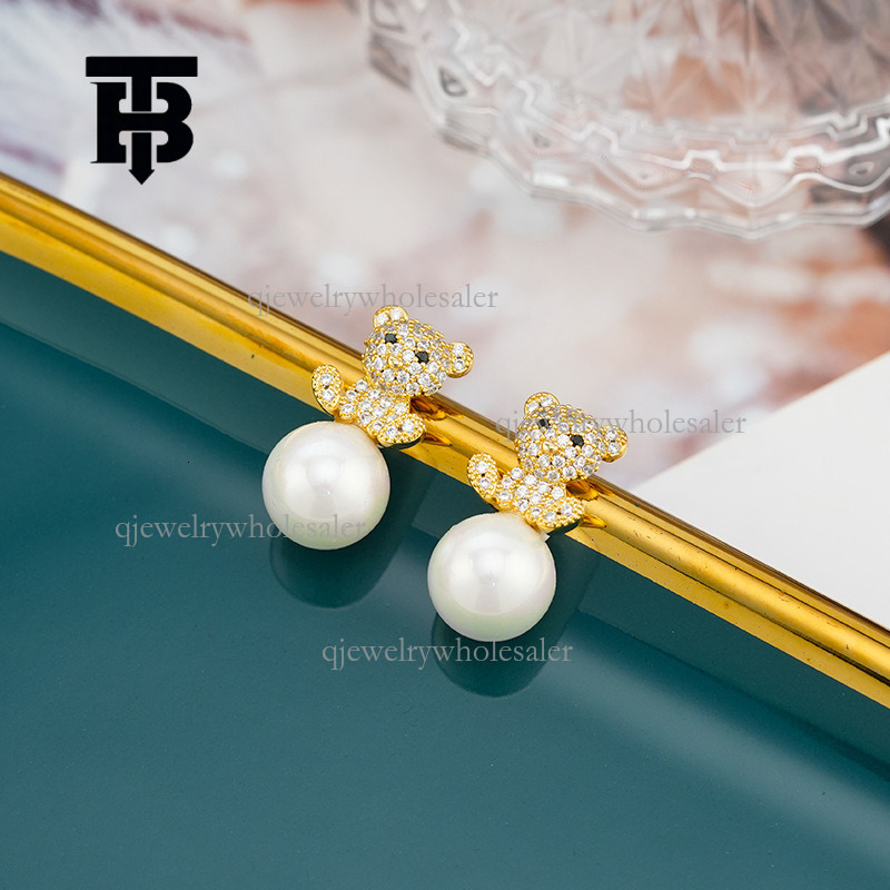 TB BHULAMTE Designer Mosquito Ring Thornless Earrings Luxury Jewelry Fashion Super Shining All Zircon Clover Ear Clip Exquisite Elegant And Versatile