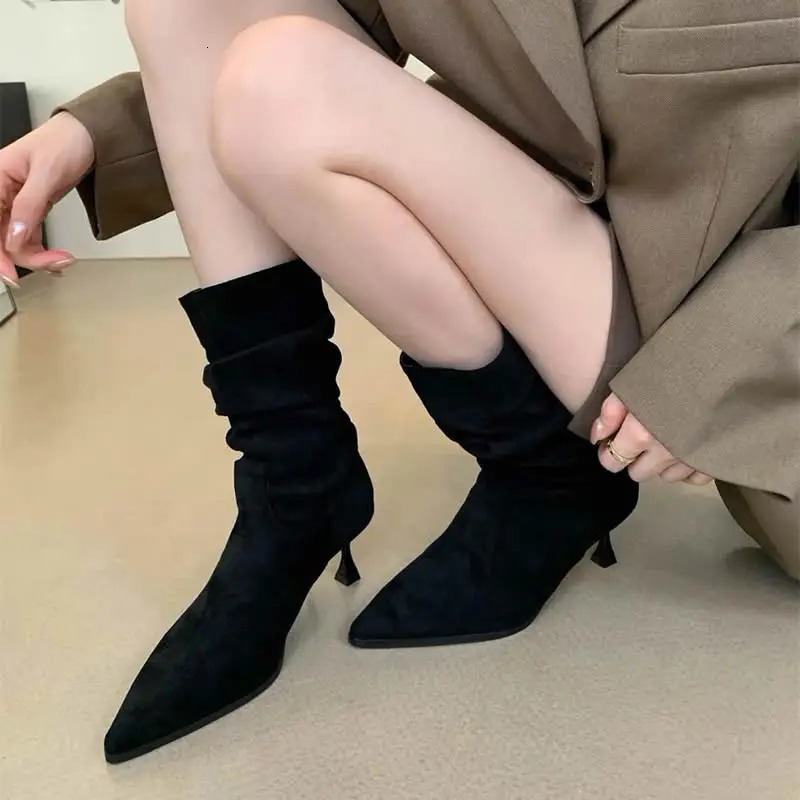 Women Suede Pointed Toe Mid Heels Women Chelsea Boots Mid-calf Retro Shoes Winter Shoes er Goth Chaussures Mujer 251110