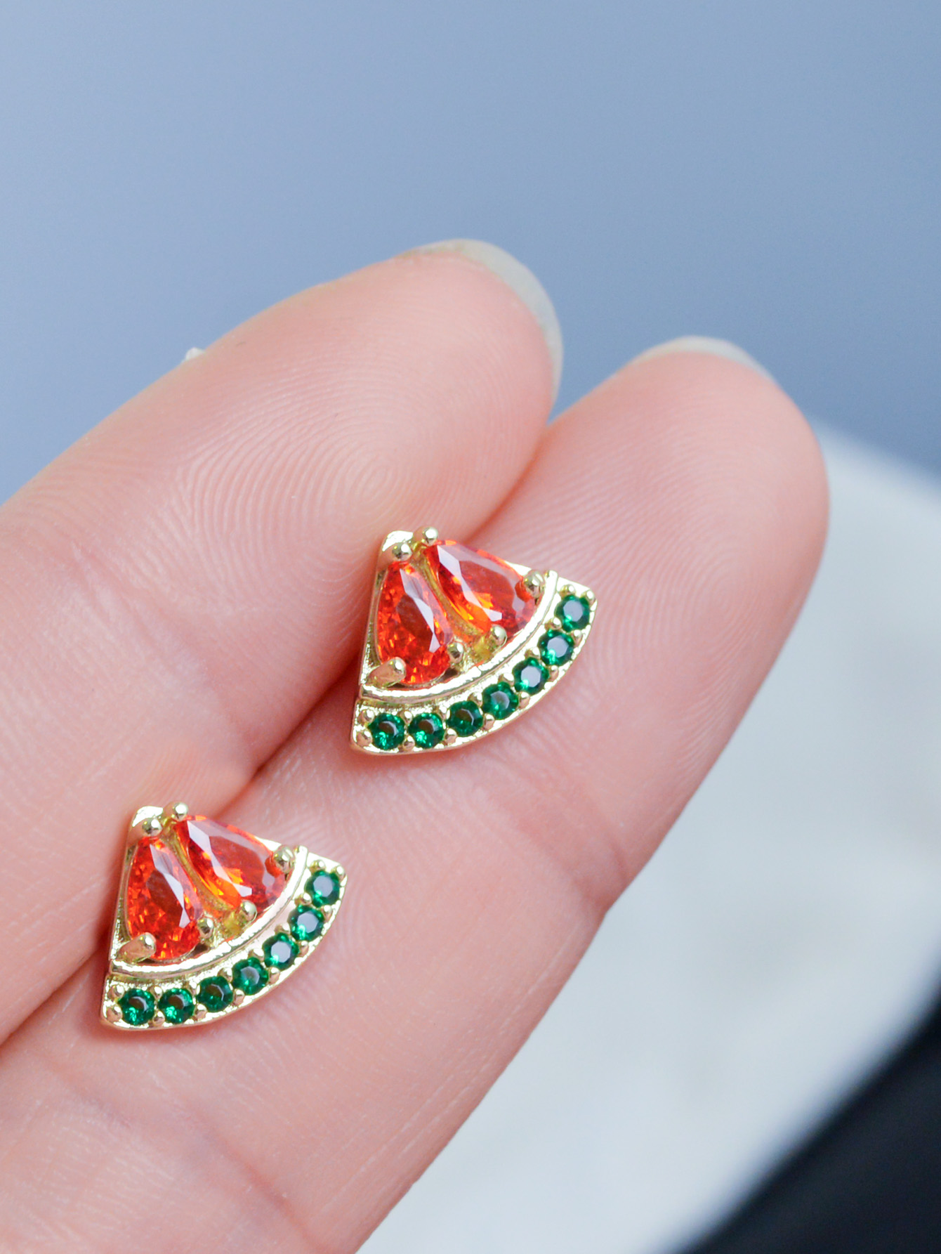 Chic Women's Accessories - Playful & Shimmering Earrings with Genuine Stone Appeal