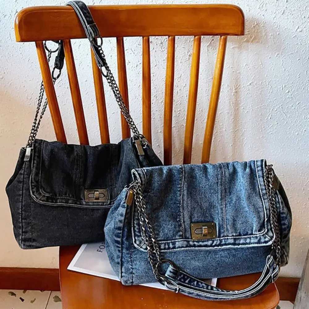 Shoulder Bag Denim Canvas Bag Metal Chain Street Style Vintage Handbag Shopping Bag Large Capacity Solid Crossbody Bag OutdoorT251110