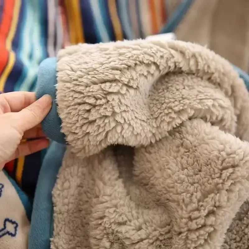 Soft fluffy flannel throw blanket bohemia ethnic styl warm nap knee blanket winter coral fleece thermal small thick quilt C251111