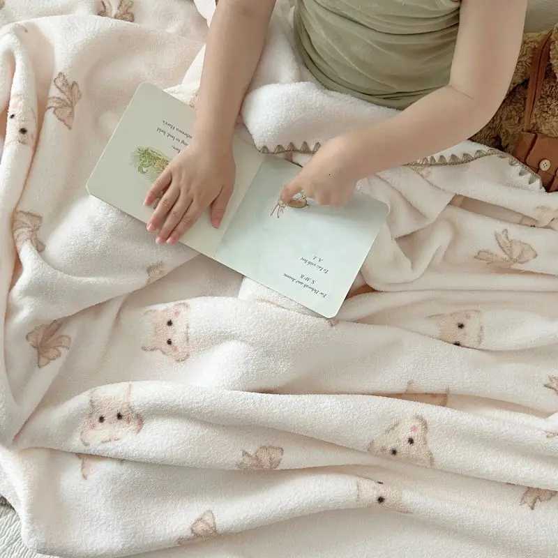 High-Quty Milk Velvet Cartoon Blanket Leisure Office Sofa Throw Blanket for All Seasons Luxury Skin-Friendly Soft Nap Shawl C251111