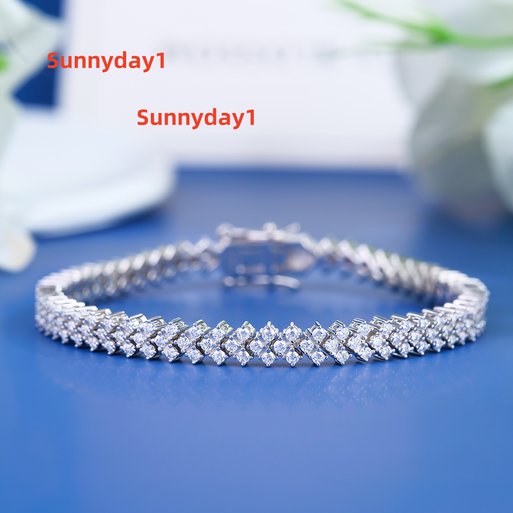 Fancy Style 925 Silver Jewely VVS Round Brilliant Cut Moissanite Bracelet for Gift Party