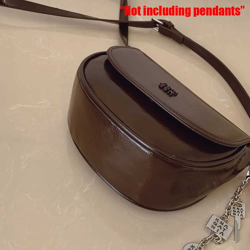 Versatile and Stylish Single-Shoulder Crossbody Bag with Exquisite Elegance Perfect for Commuting in Autumn and WinterT251110