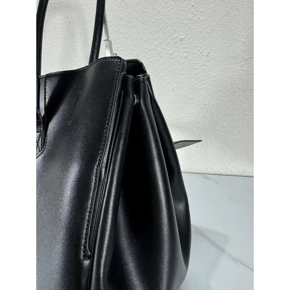 New Fashion Women Large Capacity Totes Handbag Black Motorcycle Shoulder Designer Hasp Ladies Cow Split Leather Bag Satchels