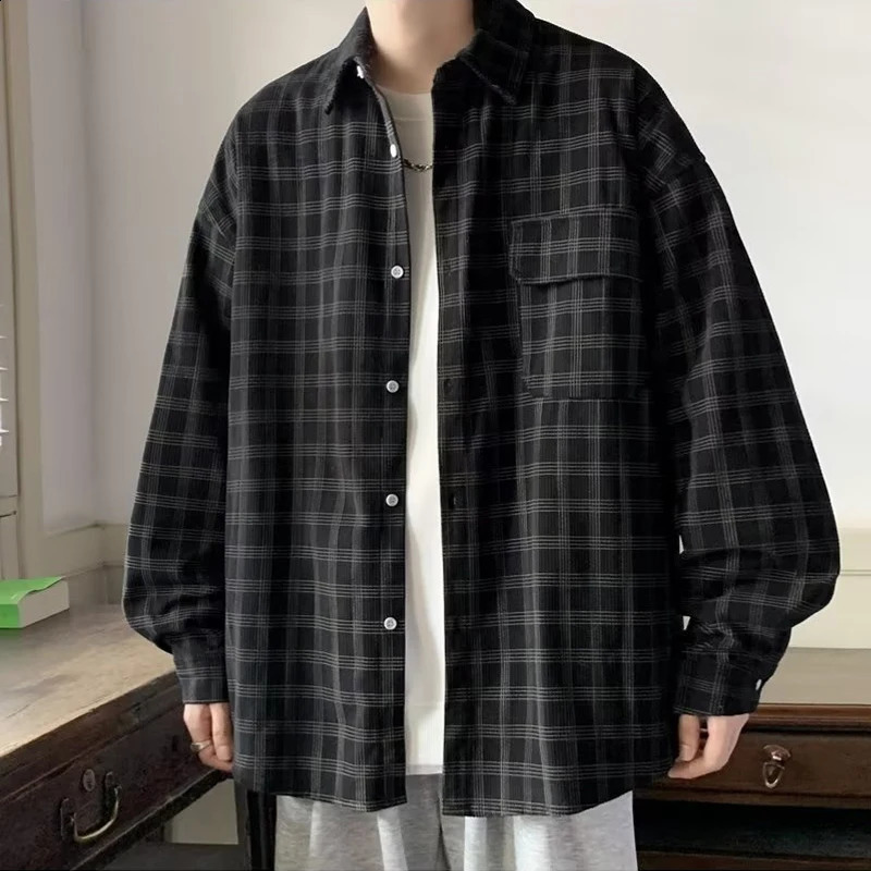 Autumn Plaid Corduroy Mens Shirt 2024 Y2K Street Clothing Workwear Retro Long Sleeve Product Loose Casual Top 250411e