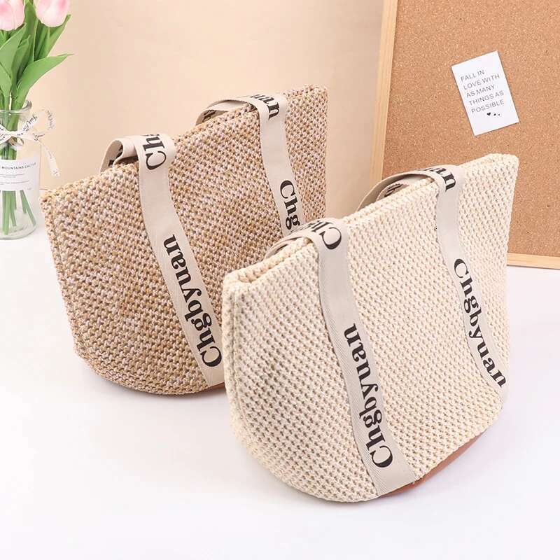 New Popular Grass Handmade Woven Beach Bag Retro Countryside Style Handbag Portable Hot Large Capacity Casual Tote Fashion bags