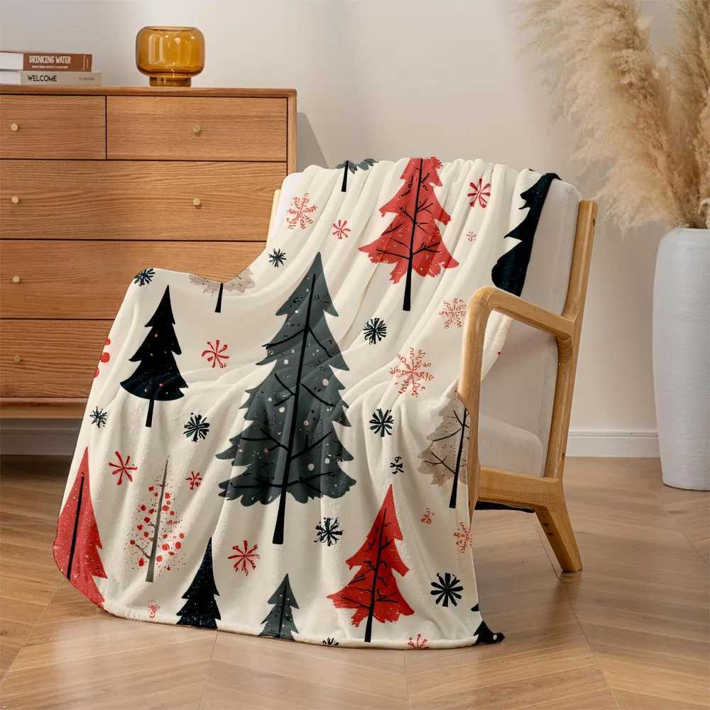 1pc Plush Quilted Christmas Tree Snowflake Blanket - Green/Red/Beige/Golden Winter Bedspread with Soft Cushioning All-Season C251111