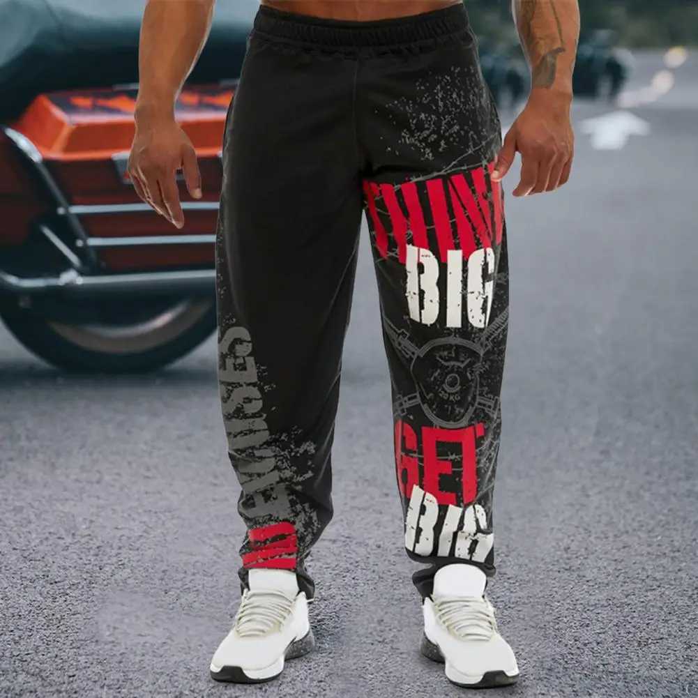 Mens sports pants with digital letter printing mid waist straight running sports pants hip-hop deep crotch loose fit mens sports pantsXJ250410