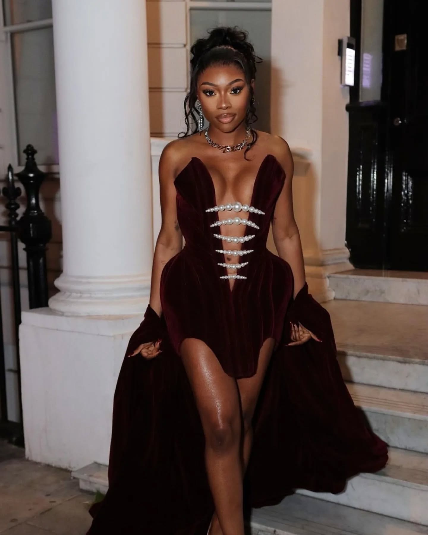 Burgundy Sheath Prom Dresses 2025 Velvet Short With A Wrap Evening Formal Party Second Birthday Engagement Gowns Plus Size Dress For Special Occasions